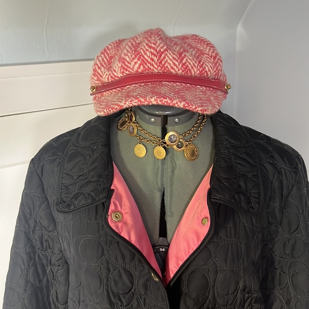 Cute Coach Set Black and Hot Pink Quilted Jacket XL and Tweed Cap M/L - Picture 9 of 16